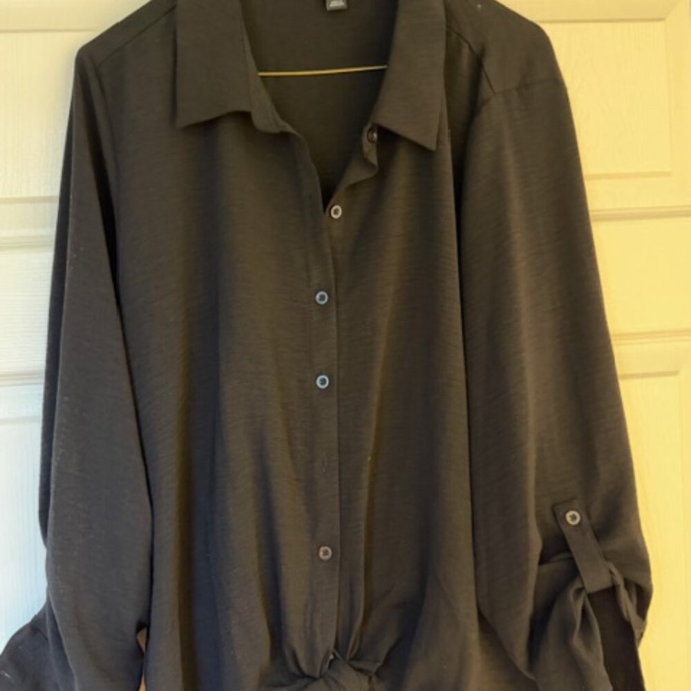 Simply Vera Wang Crop Blouse